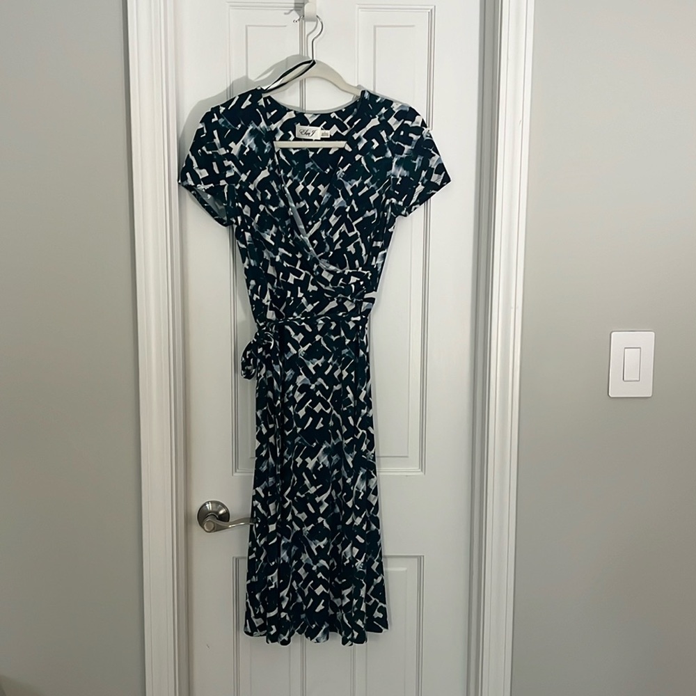 Eliza J faux wrap dress size 6